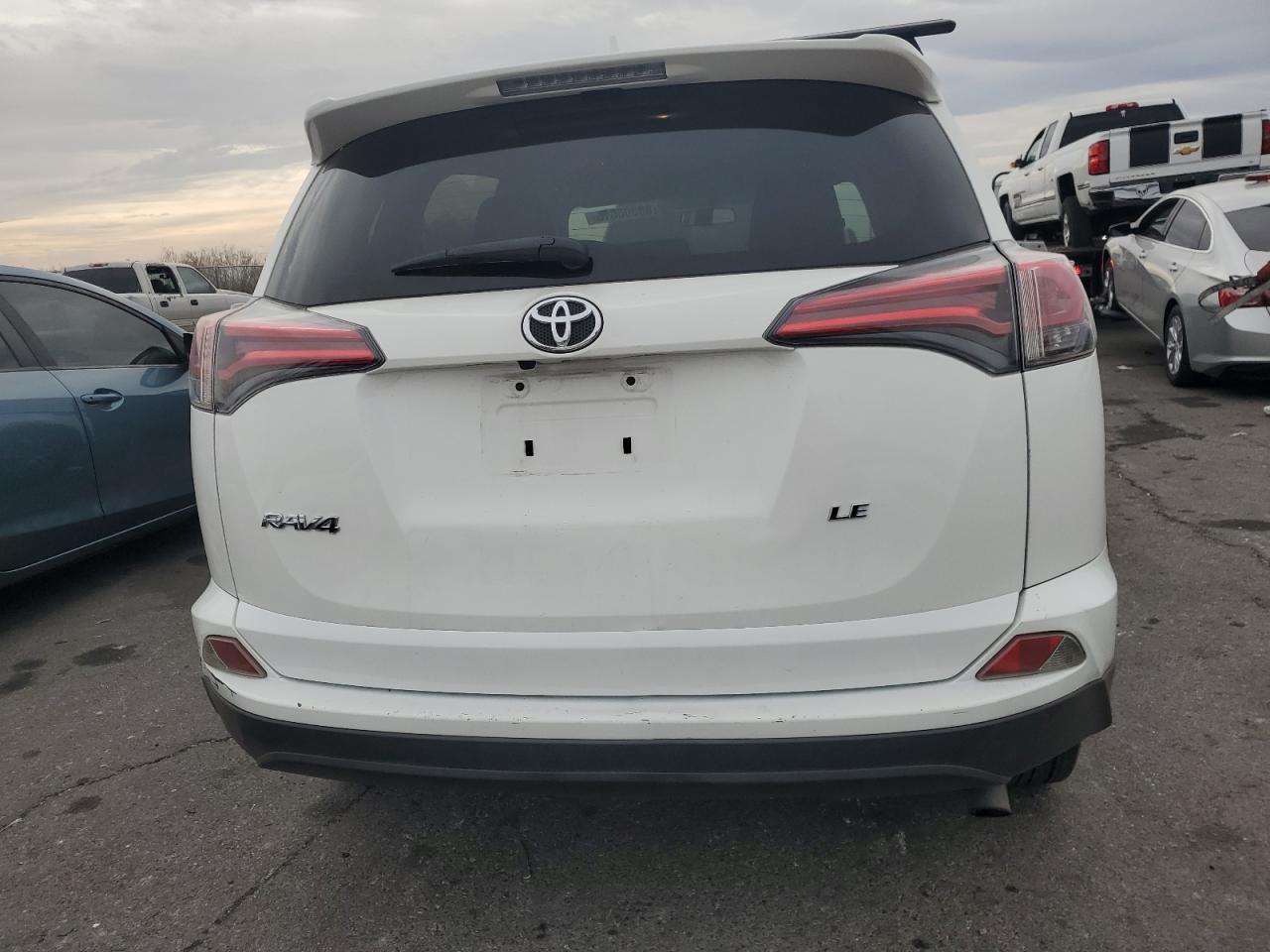 2016 Toyota RAV 4 - Image 6