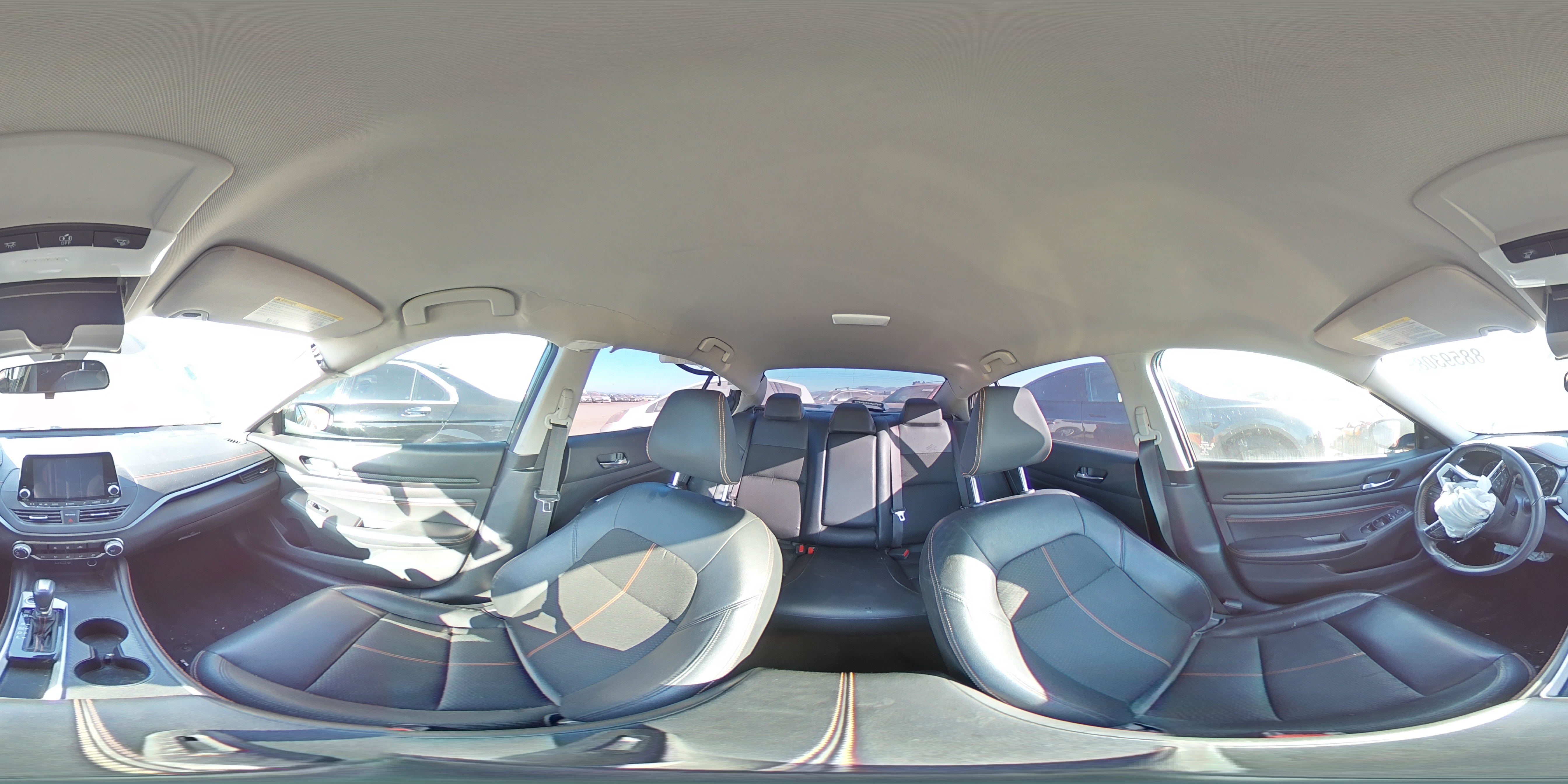 2020 Nissan Altima - Image 13