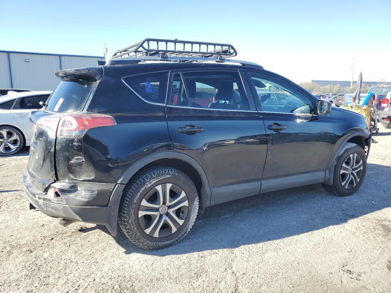 2017 Toyota RAV 4 - Image 3
