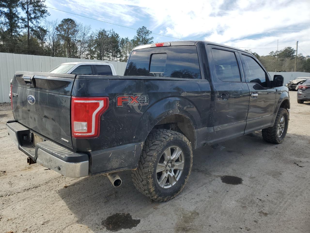 2015 Ford F-150 - Image 3