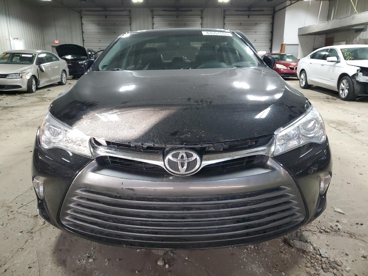 2015 Toyota Camry - Image 5