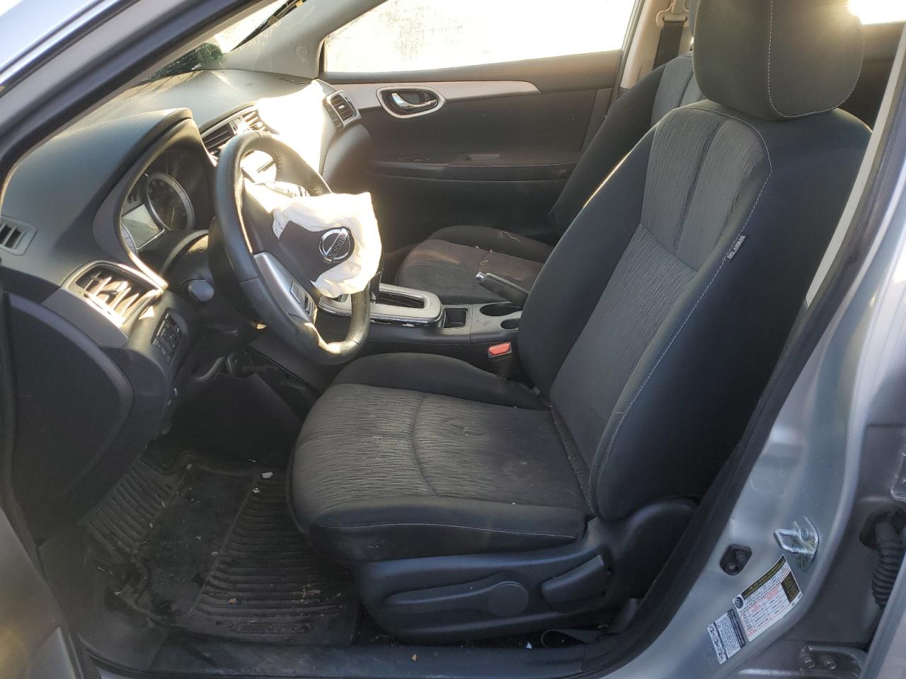 2015 Nissan Sentra - Image 7