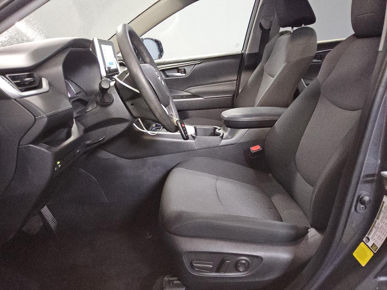 2024 Toyota RAV 4 - Image 7