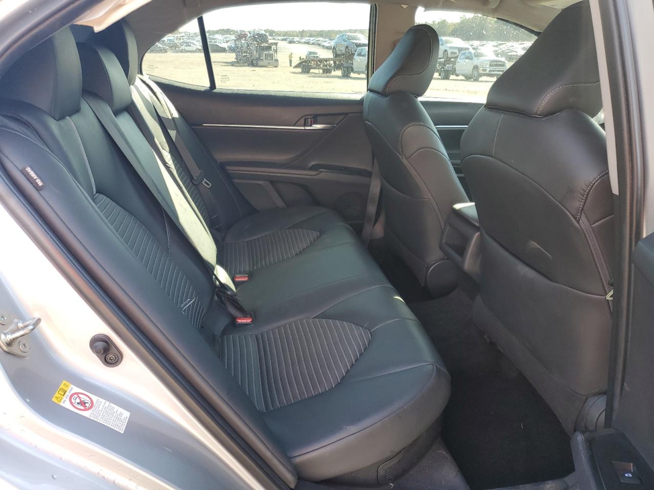 2018 Toyota Camry - Image 10
