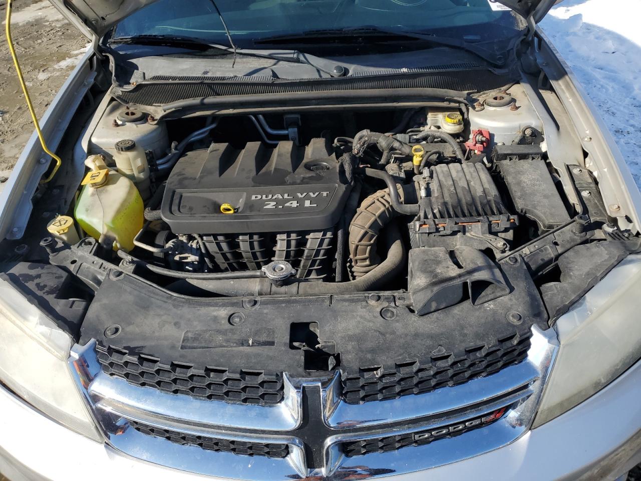 2012 Dodge Avenger - Image 11