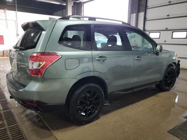  SUBARU FORESTER 2016 Zielony