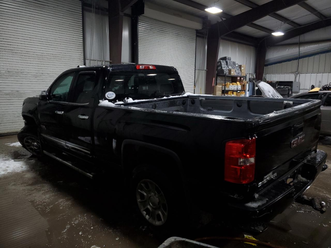 2015 GMC Sierra - Image 2