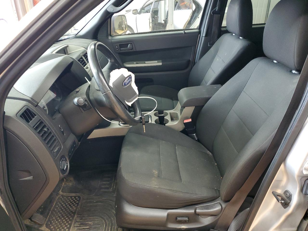 2010 Ford Escape - Image 7