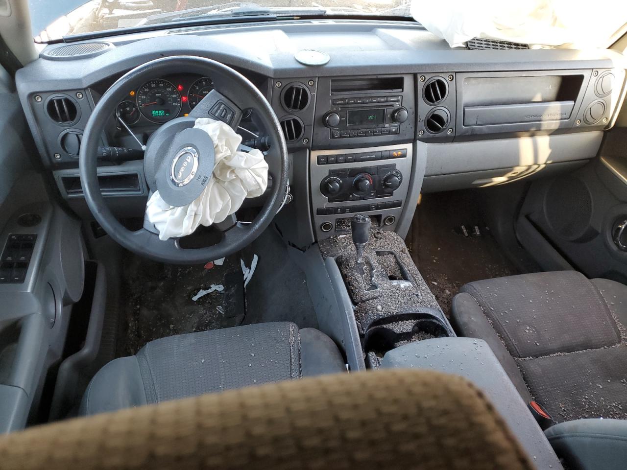 2006 Jeep Commander - Image 8