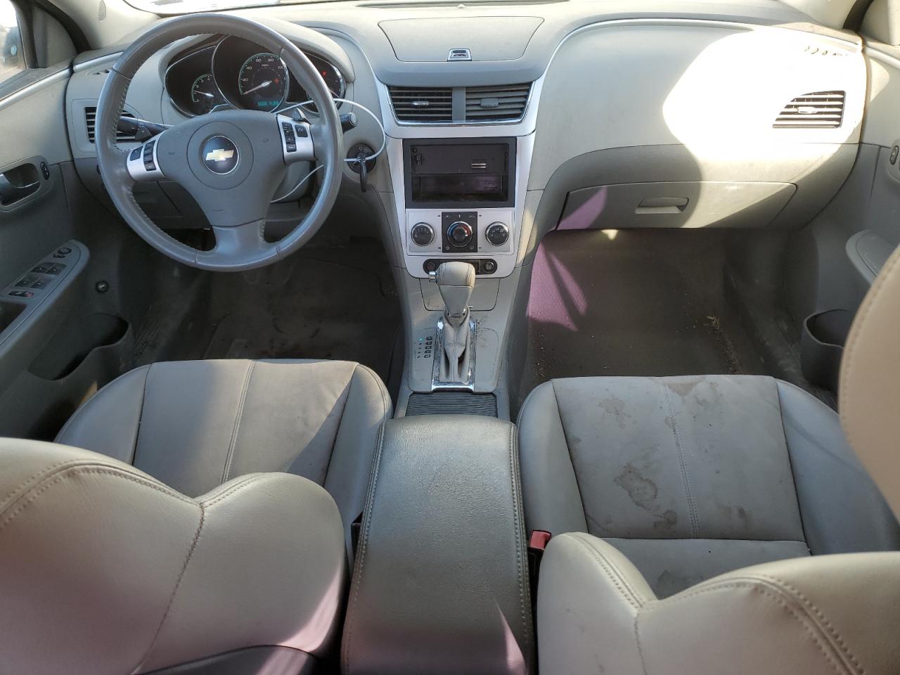 2010 Chevrolet Malibu - Image 8