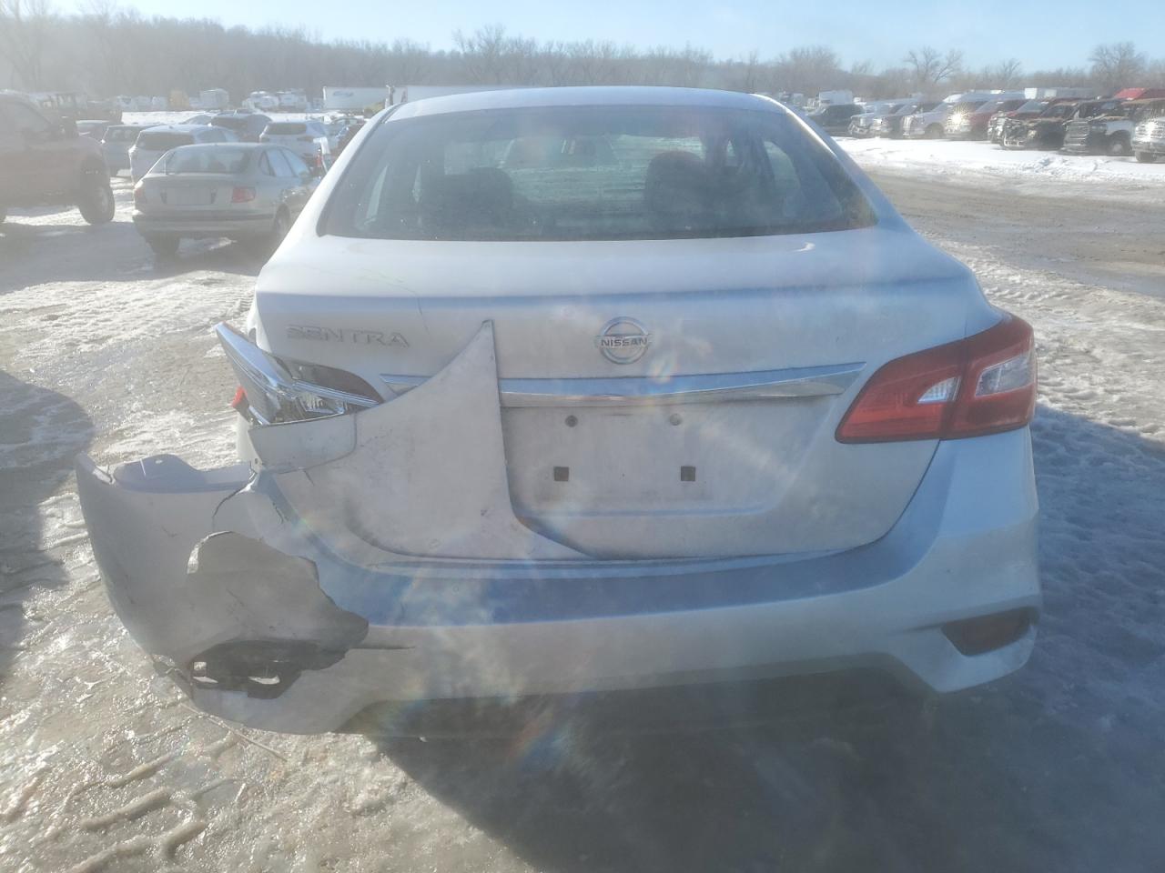 2018 Nissan Sentra - Image 6