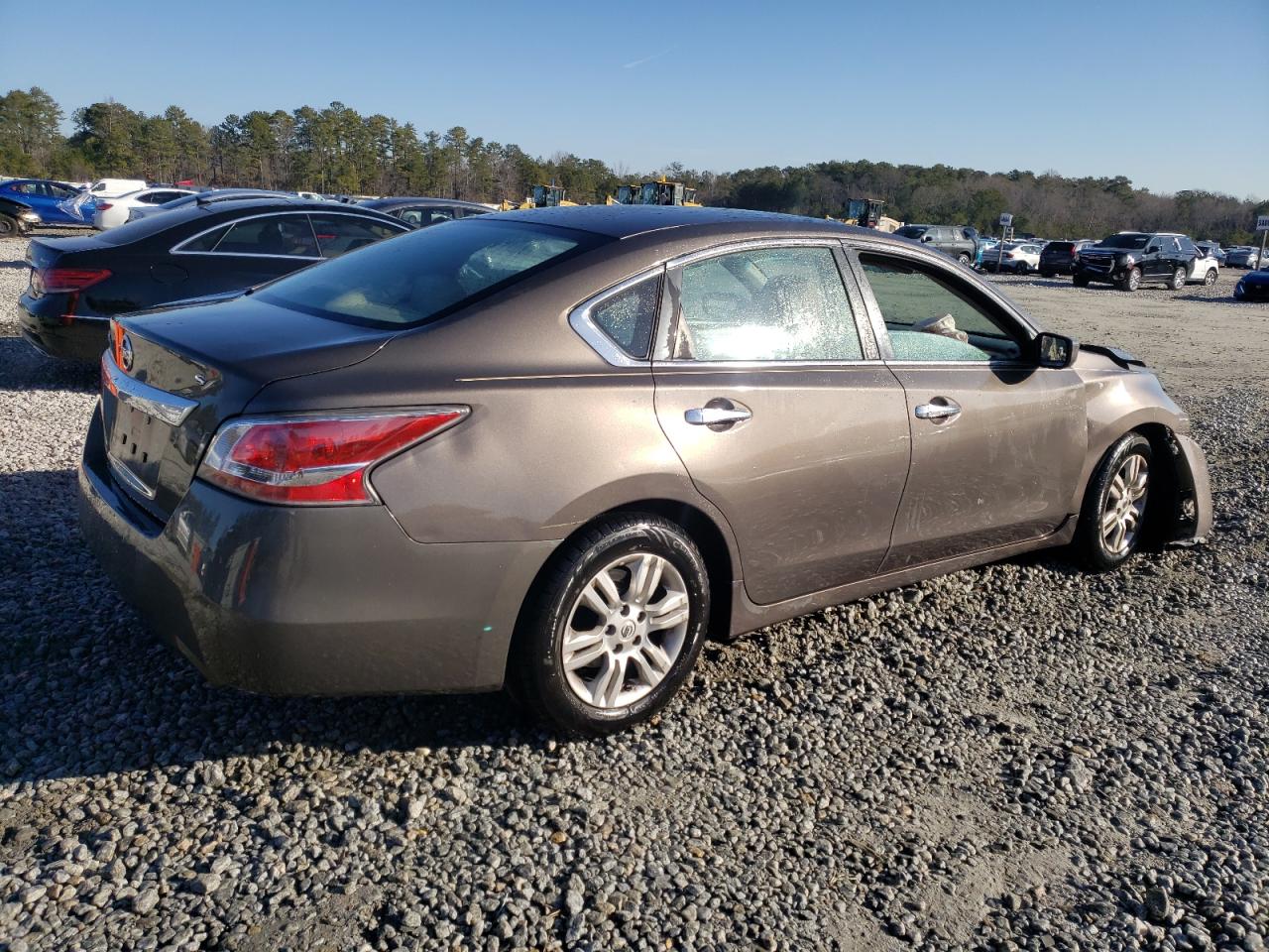 2015 Nissan Altima - Image 3