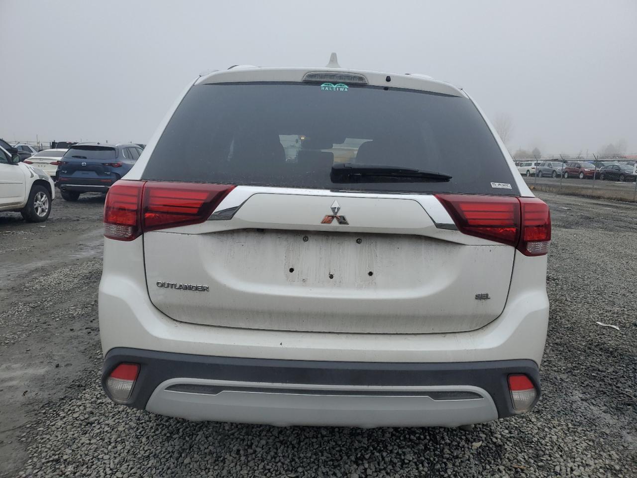 2020 Mitsubishi Outlander - Image 6