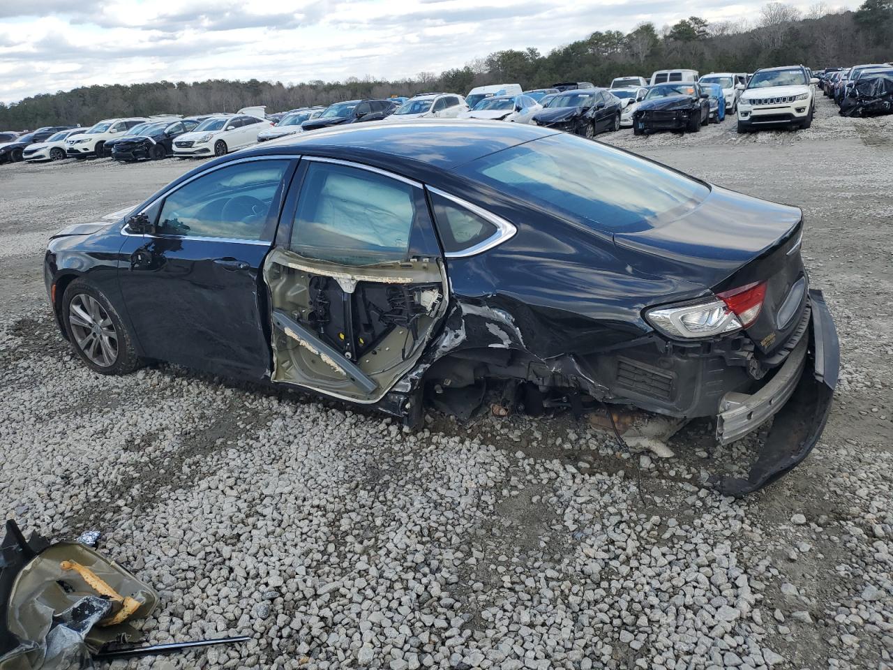 2016 Chrysler 200 - Image 2