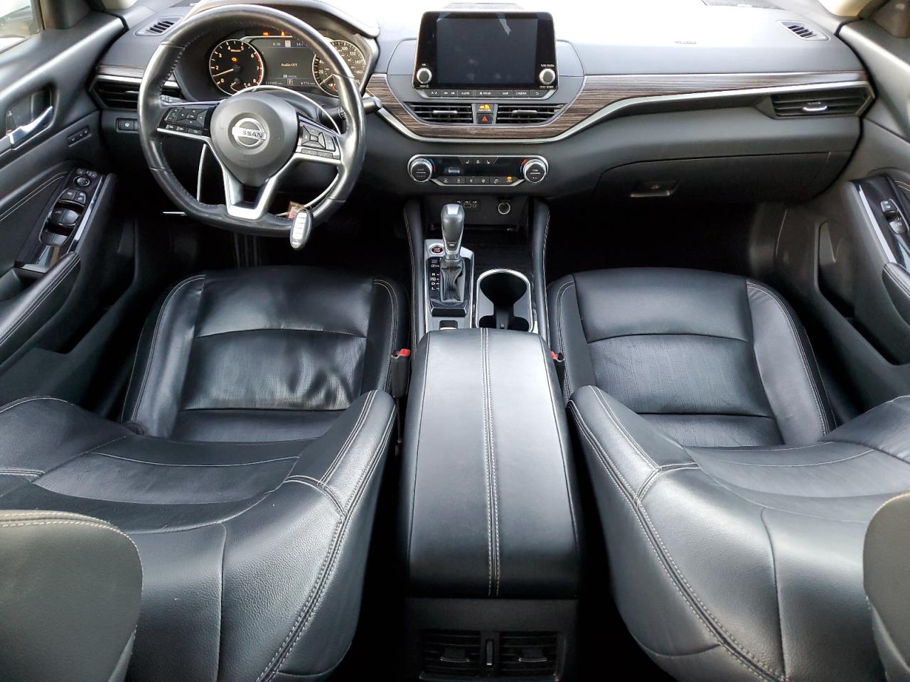 2020 Nissan Altima - Image 8