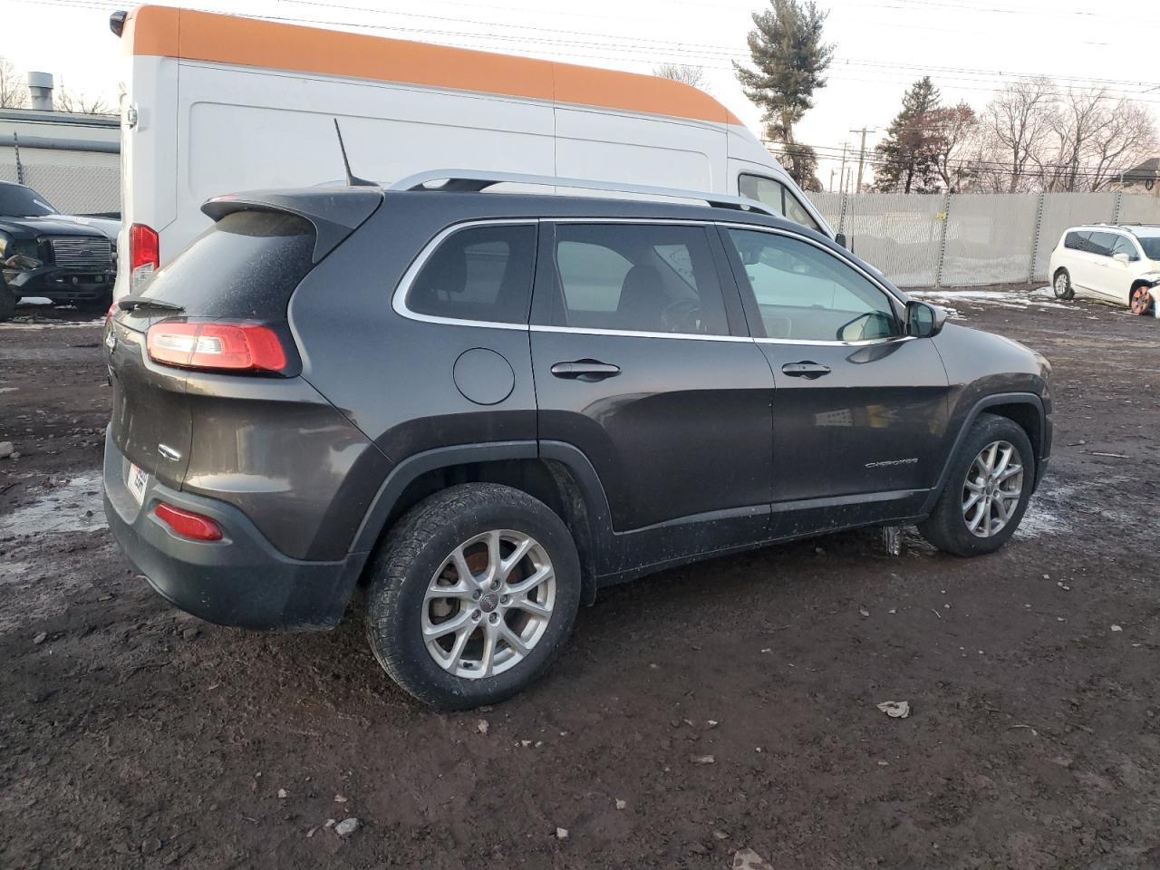 2016 Jeep Grand Cherokee - Image 3