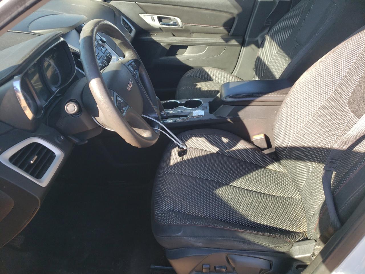 2016 GMC Terrain - Image 7