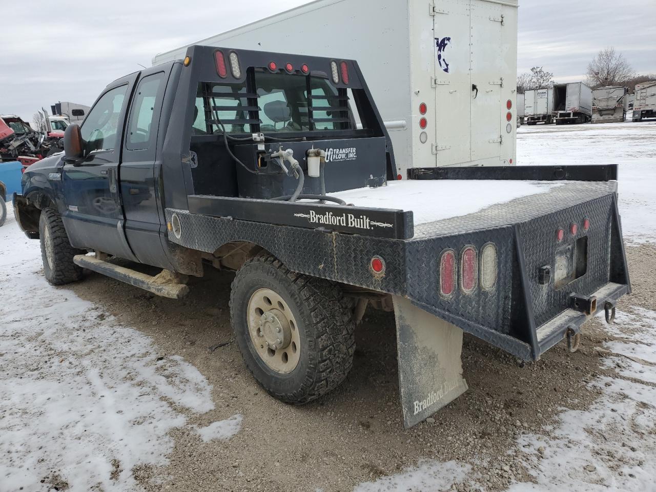 2005 Ford F250 - Image 2