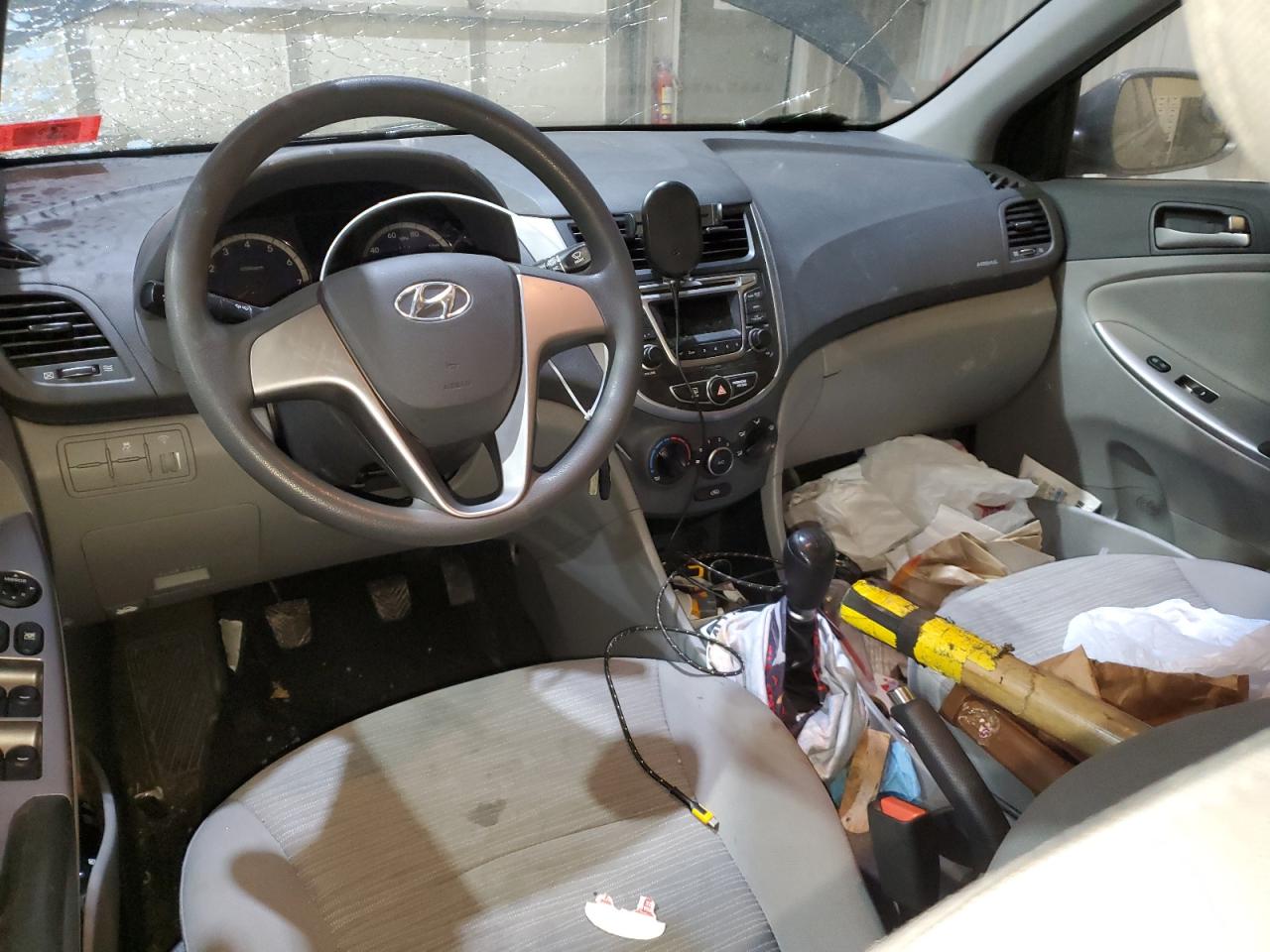 2016 Hyundai Accent - Image 8