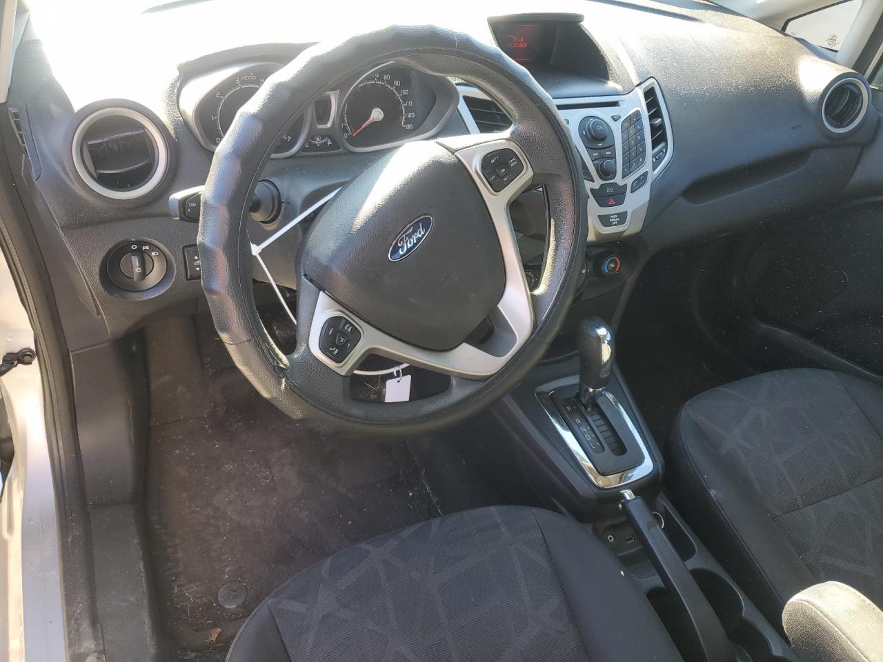 2013 Ford Fiesta - Image 8