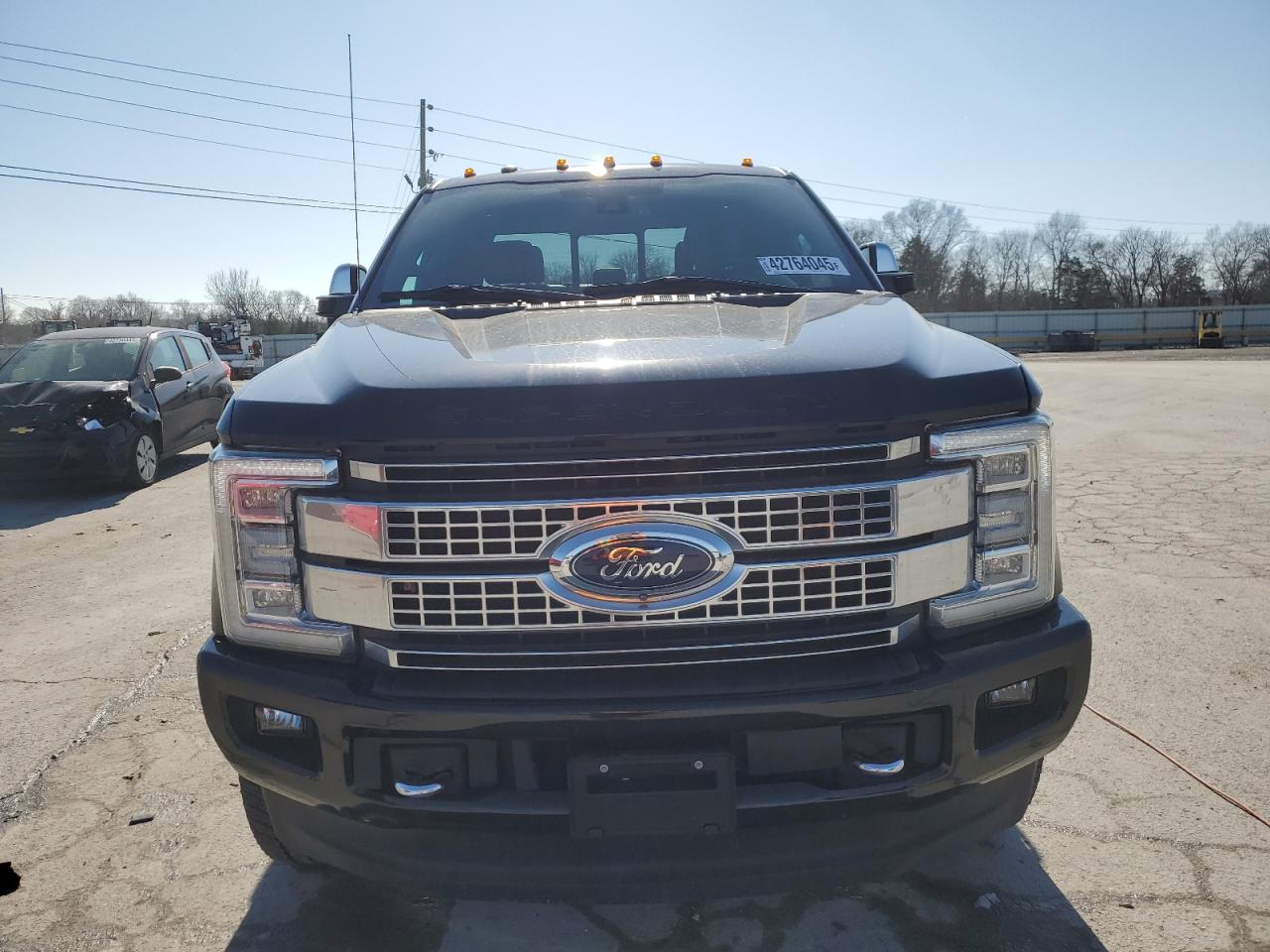 2017 Ford F350 - Image 5