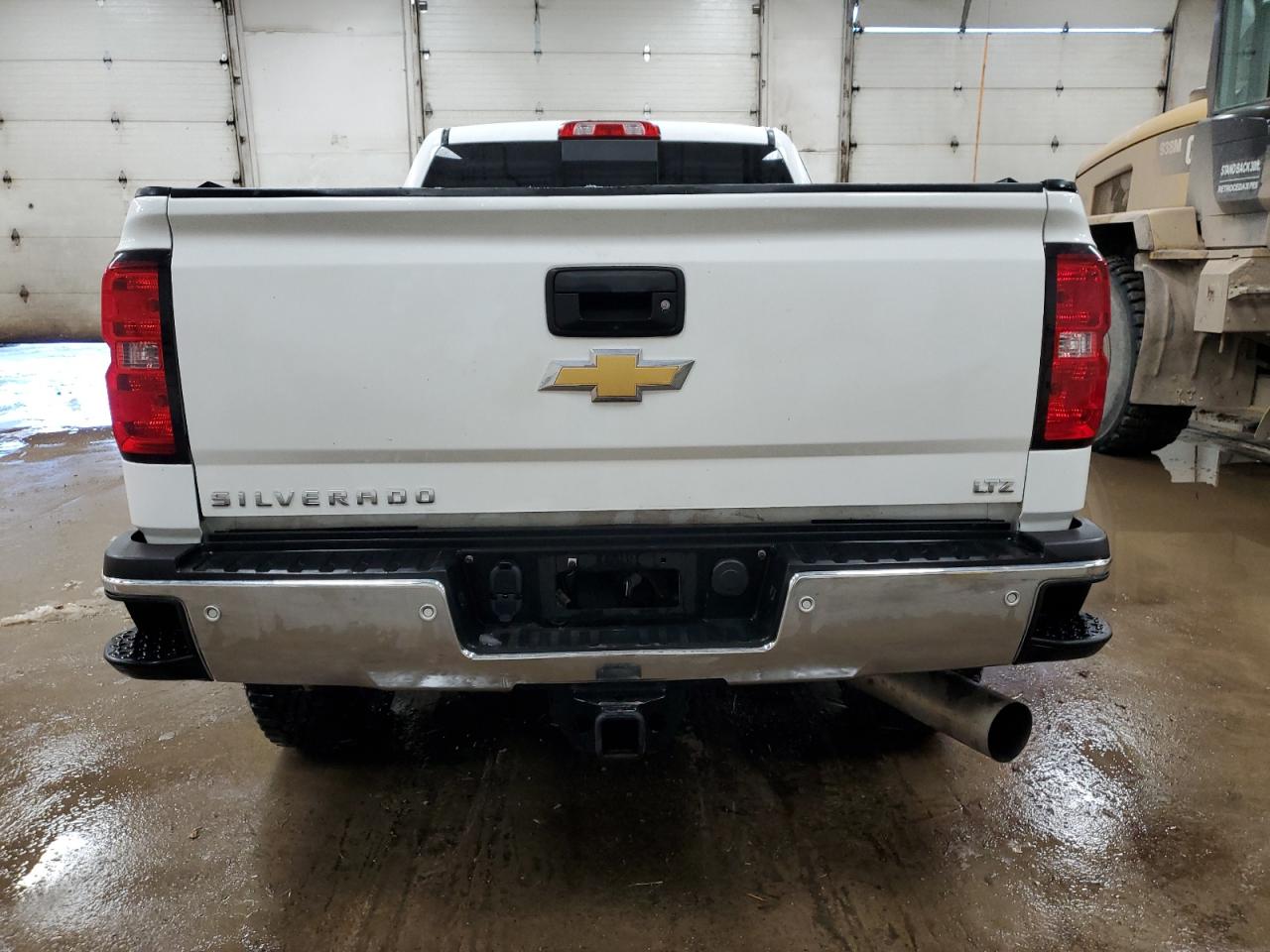 2017 Chevrolet Silverado - Image 6