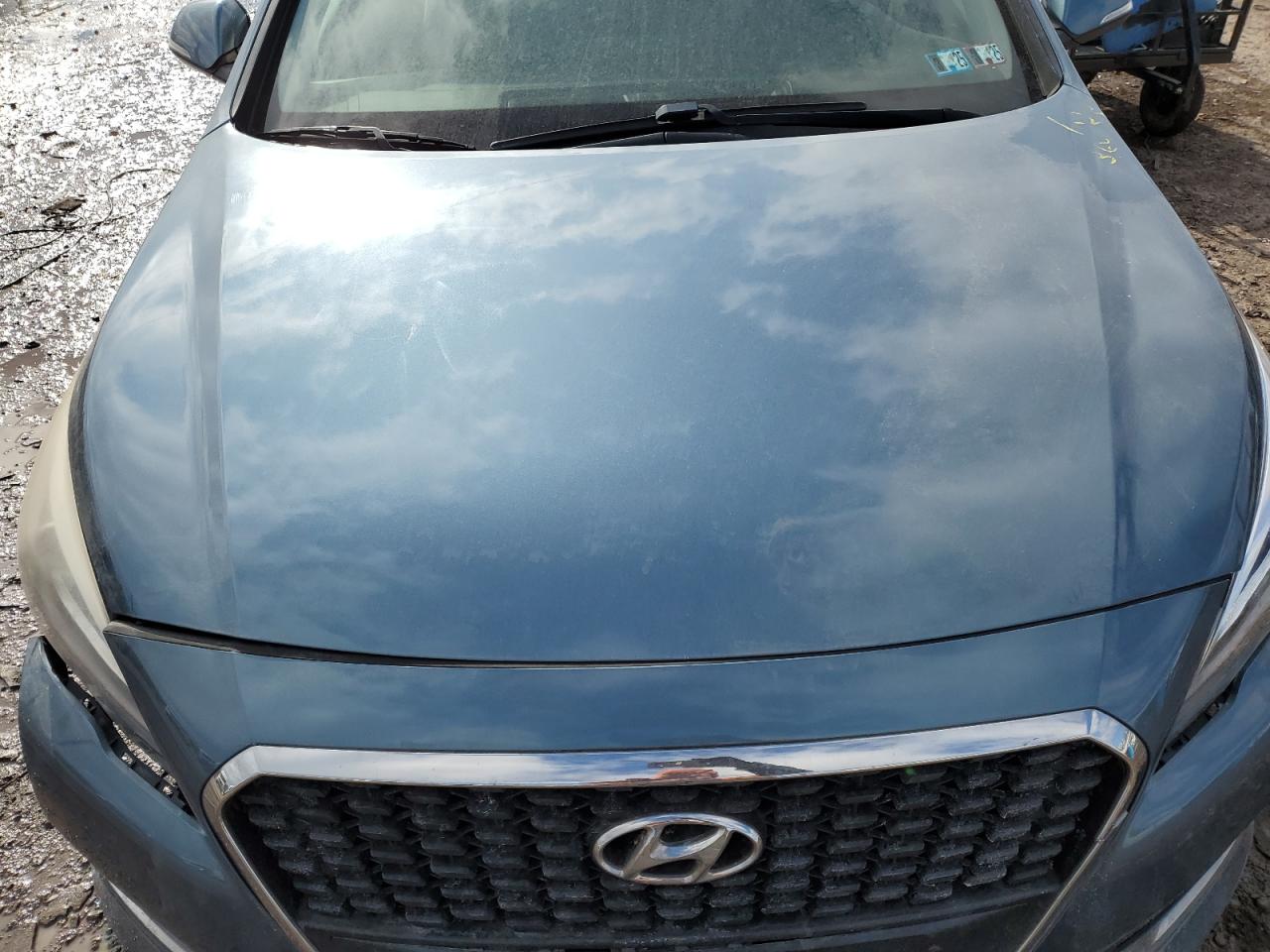 2016 Hyundai Sonata - Image 13