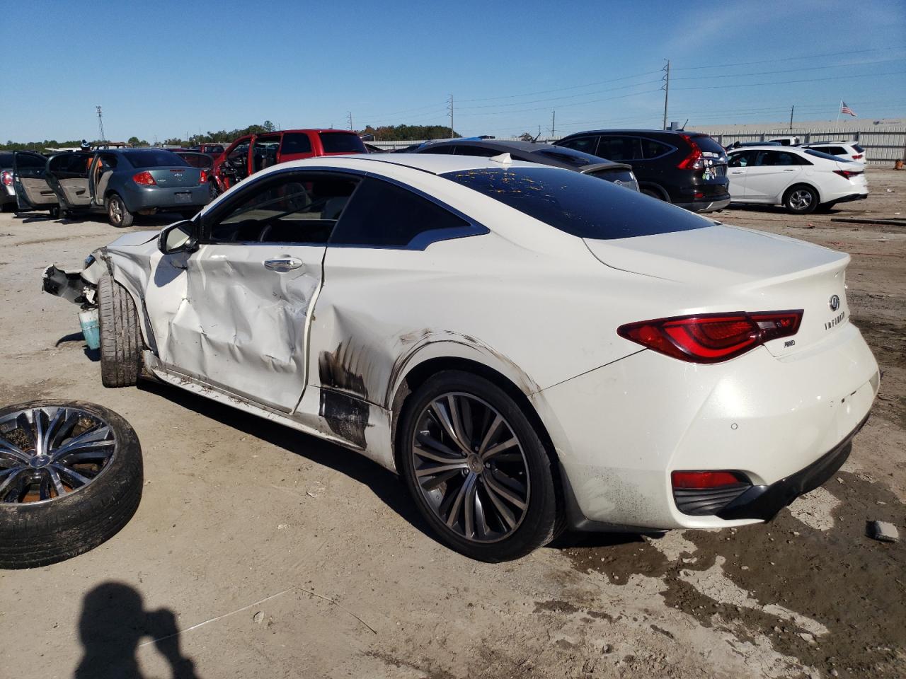 2017 Infiniti Q60 - Image 2