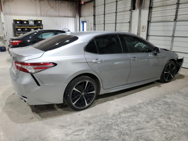  TOYOTA CAMRY 2019 Серебристый