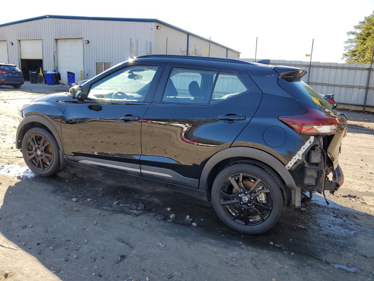 2021 Nissan Kicks - Image 2