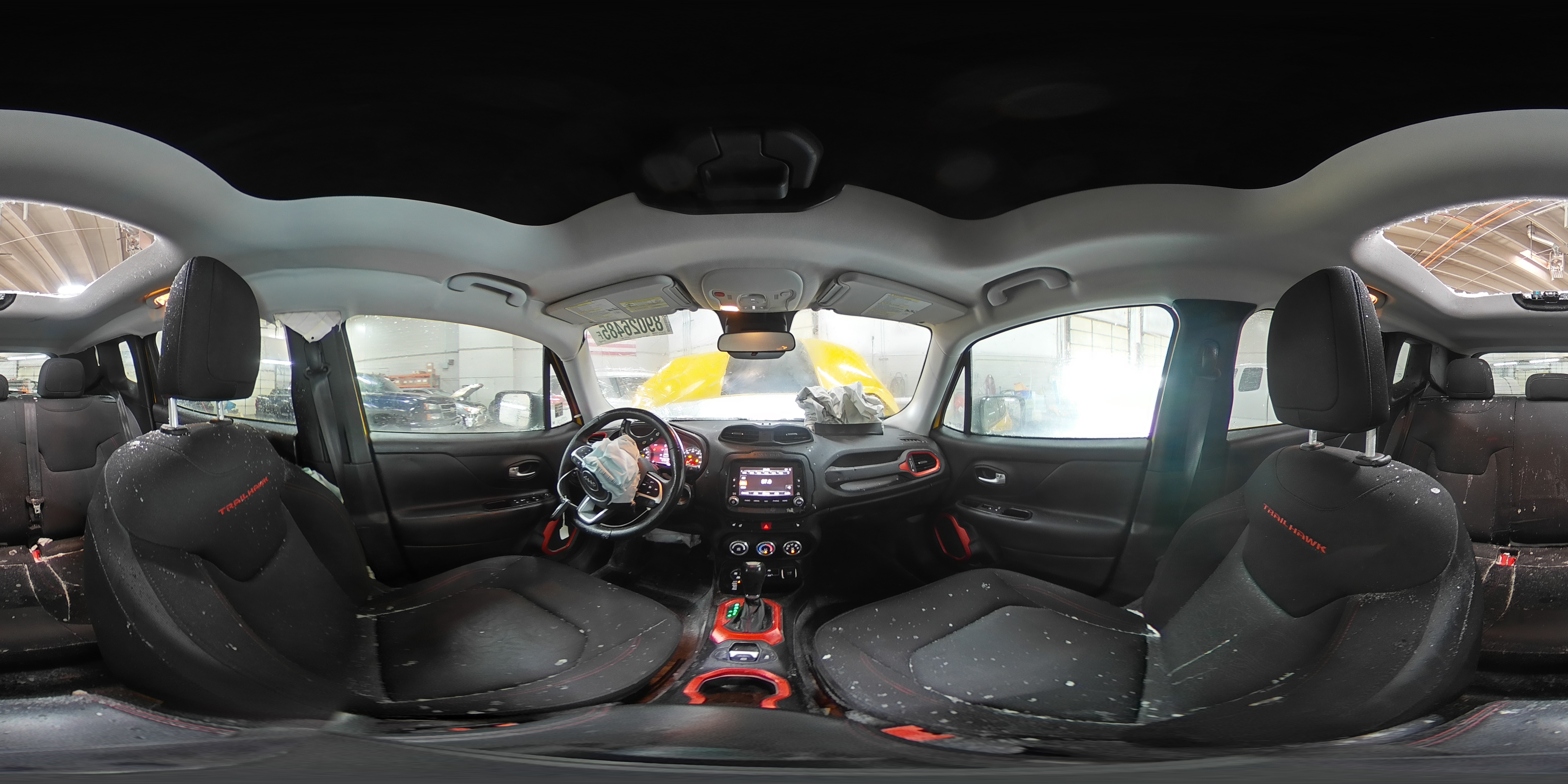 2016 Jeep Renegade - Image 16