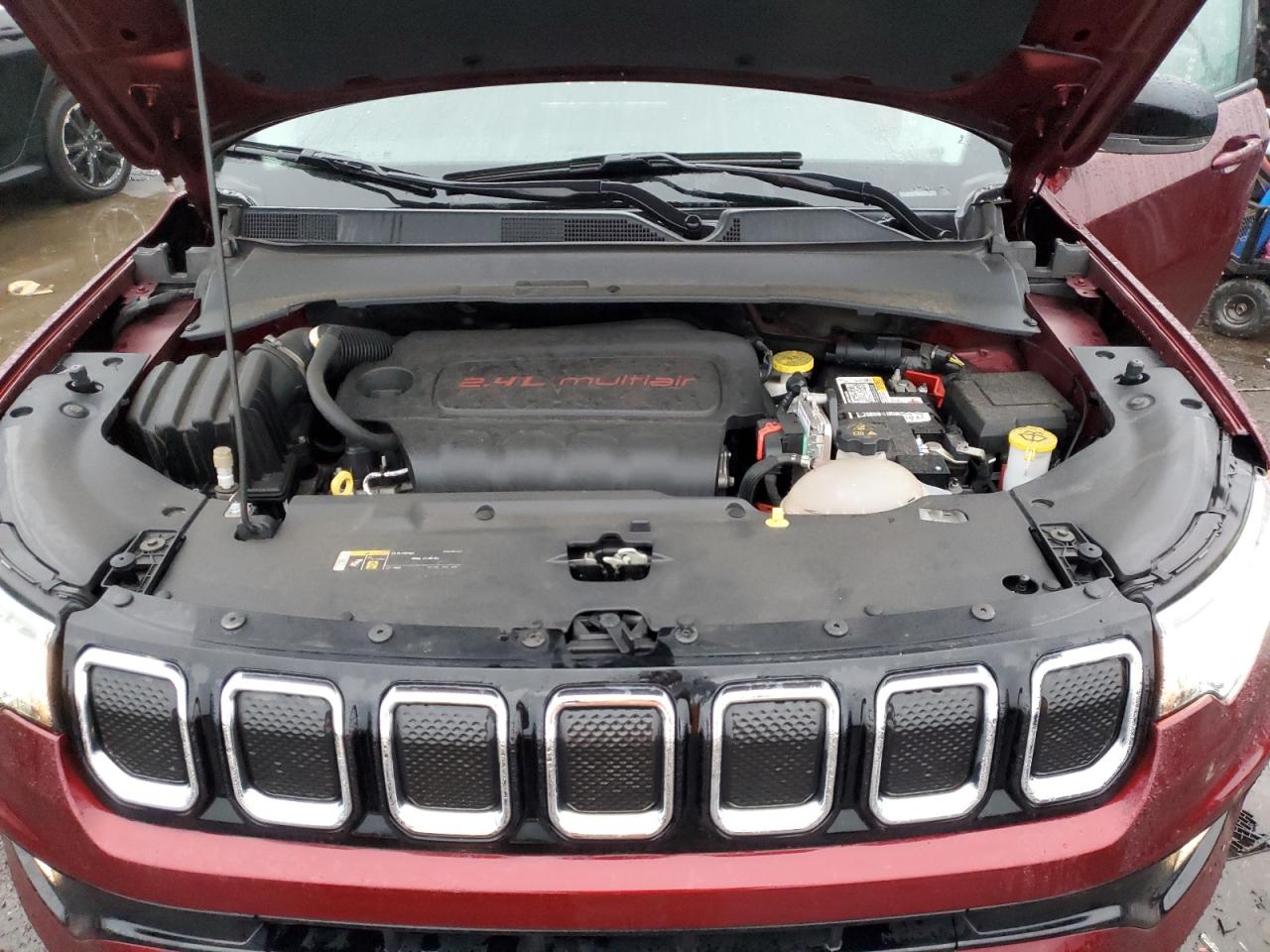 2022 Jeep Compass - Image 13