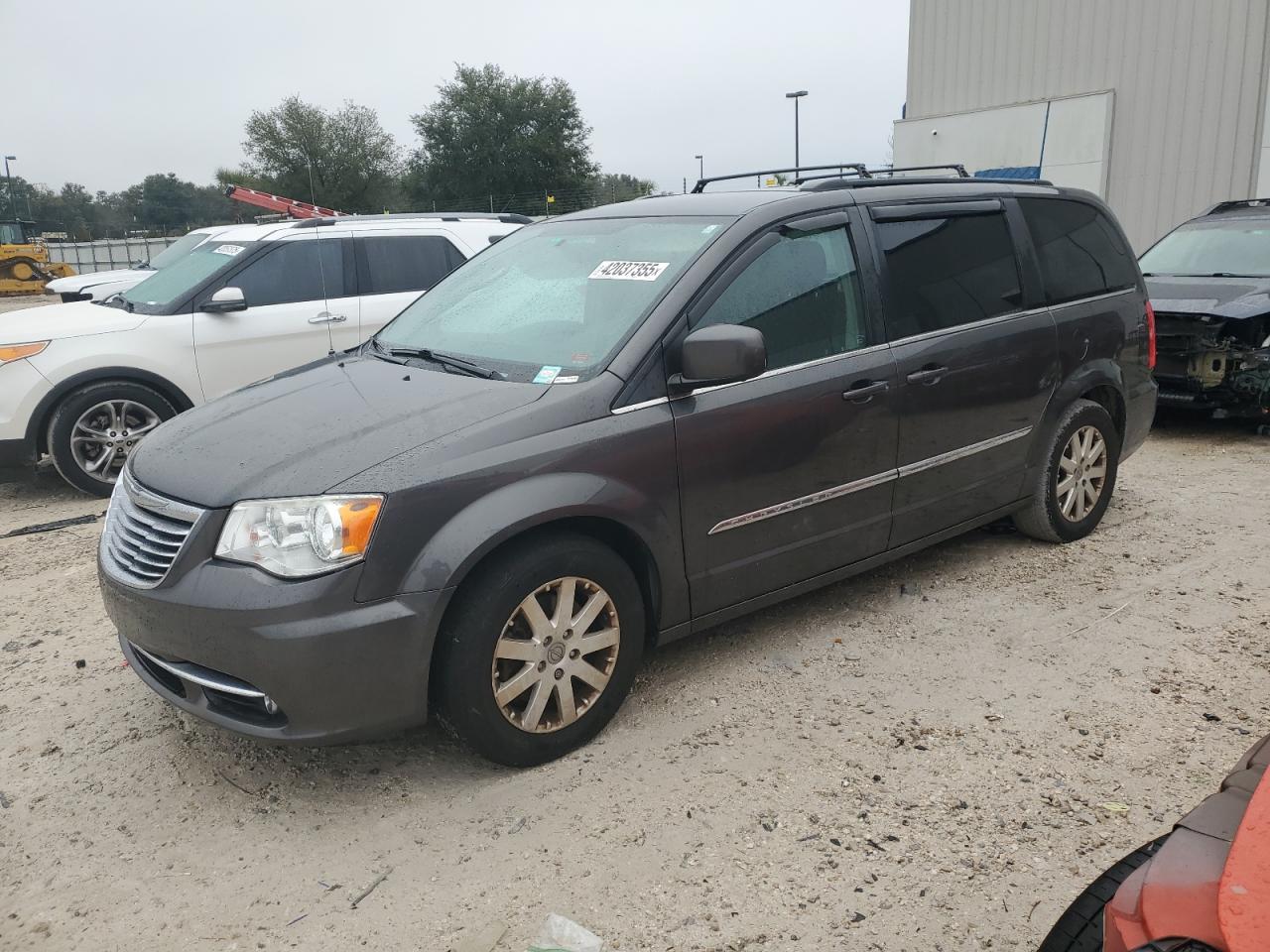 2020 Chrysler Town & Country - Image 1