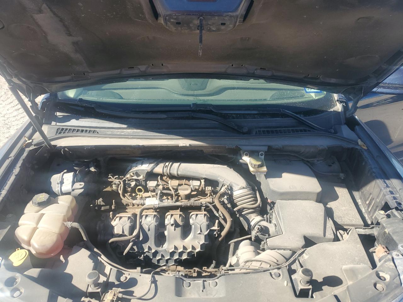 2015 Lincoln MKZ - Image 12