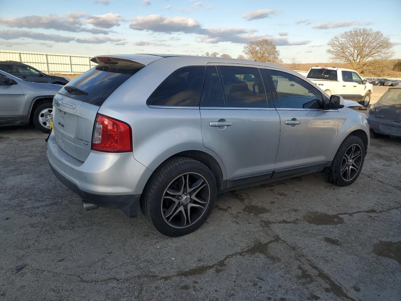 2011 Ford Edge - Image 3