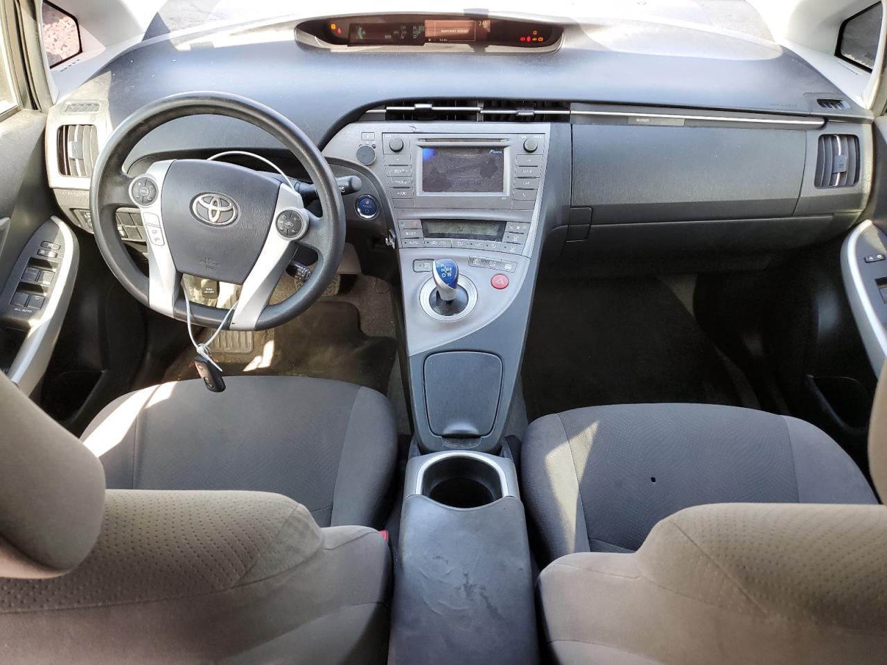 2013 Toyota Prius - Image 8