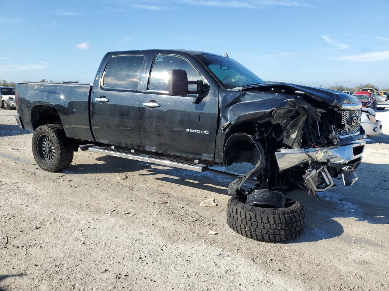 2013 GMC Sierra - Image 4
