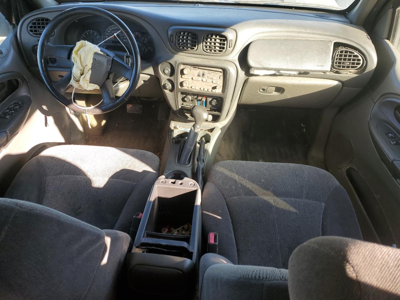 2003 Chevrolet TrailBlazer - Image 8