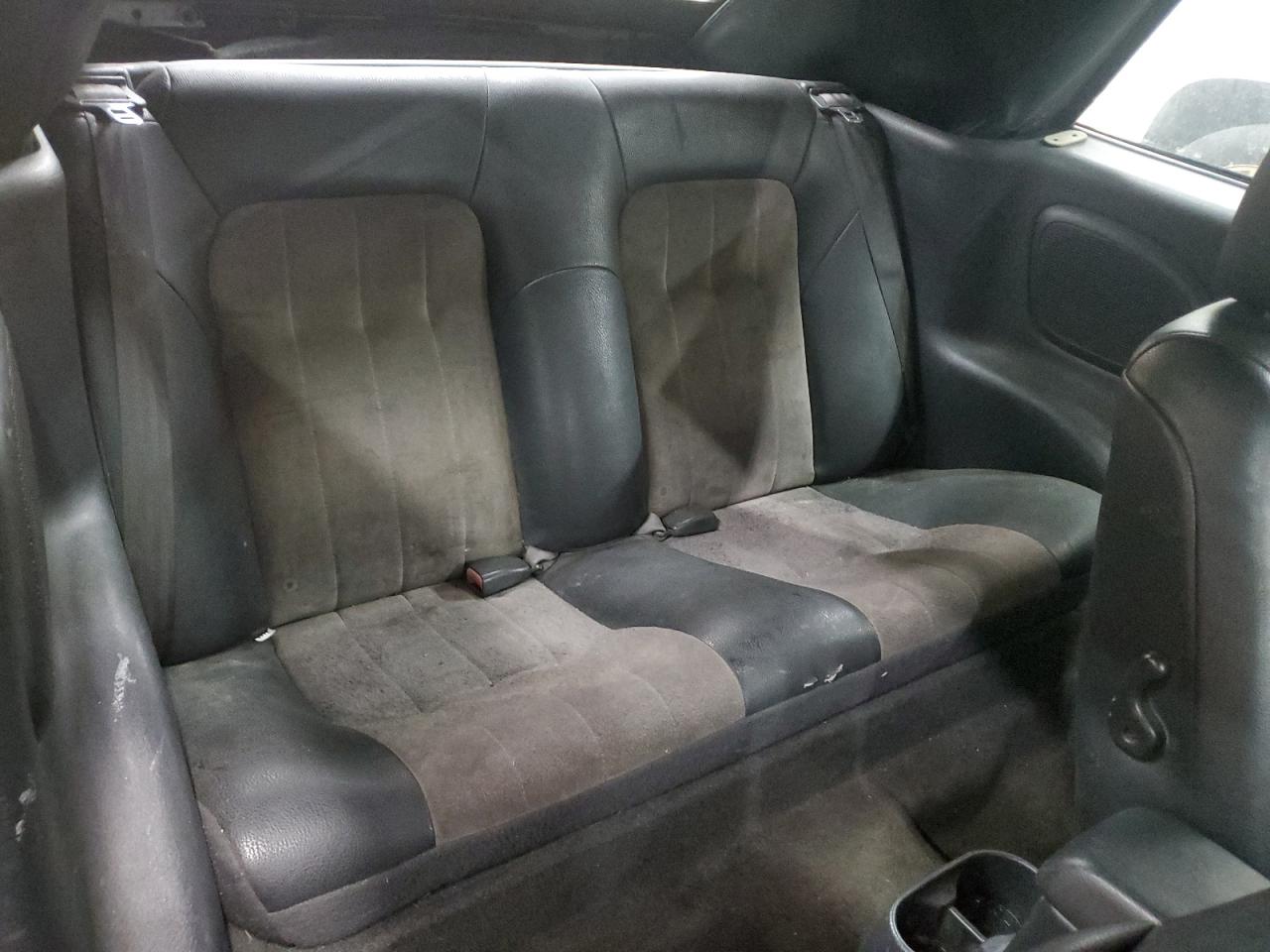 2005 Chrysler Sebring - Image 11