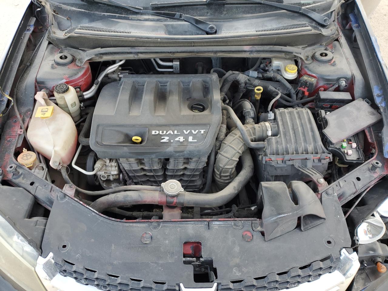 2013 Dodge Avenger - Image 13