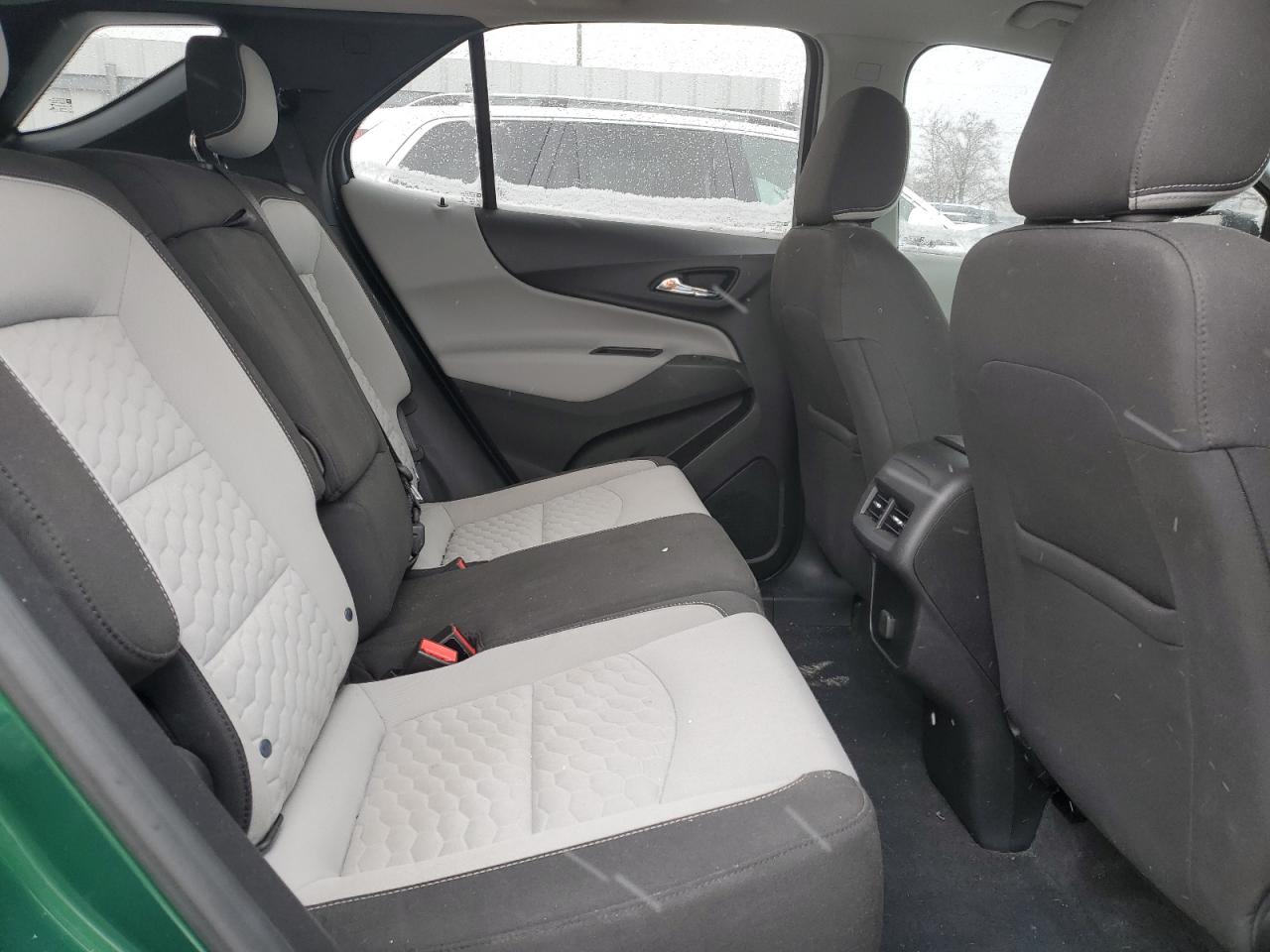 2018 Chevrolet Equinox - Image 11