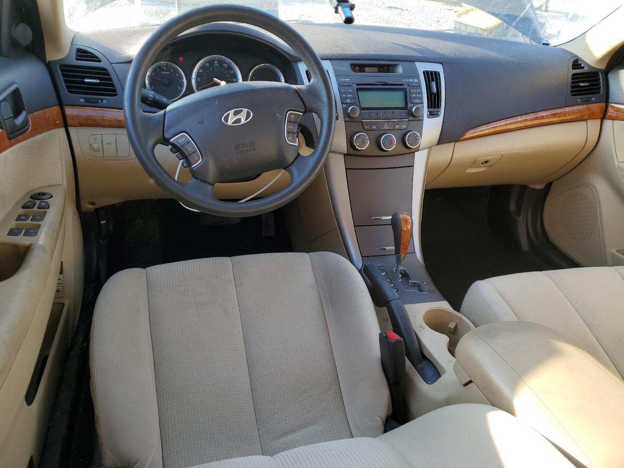 2009 Hyundai Sonata - Image 8