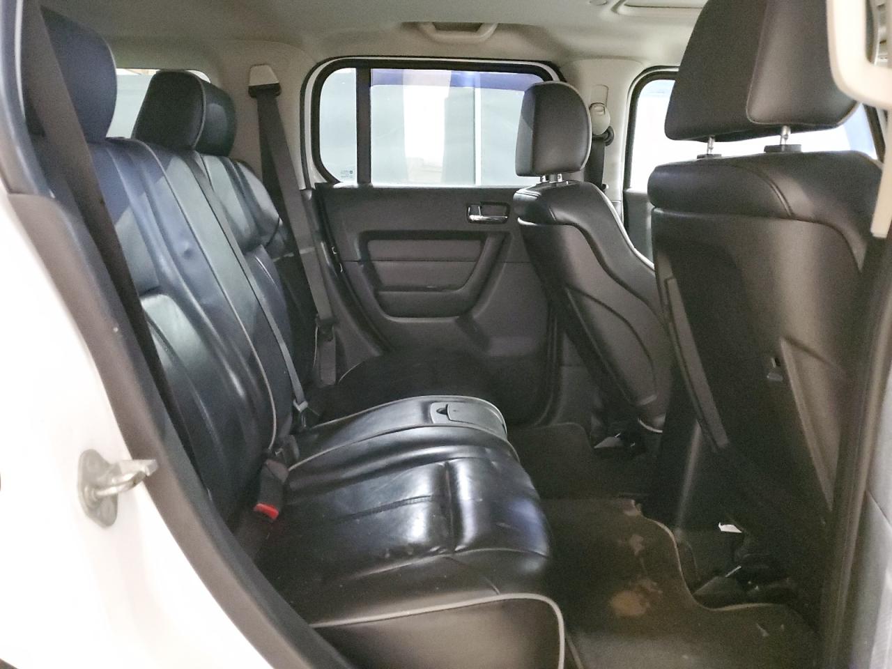2008 Hummer H3 - Image 11