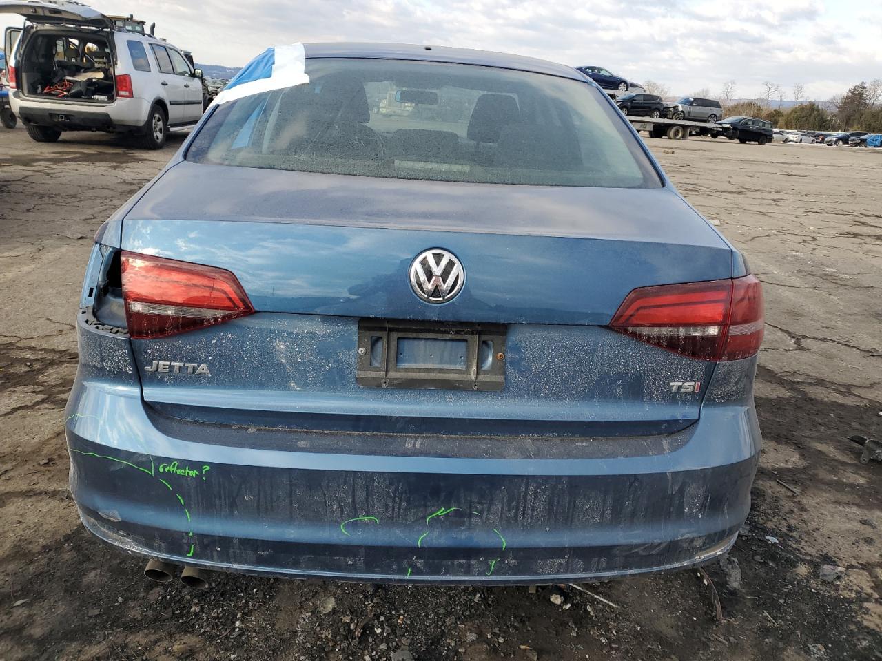 2017 Volkswagen Jetta - Image 6