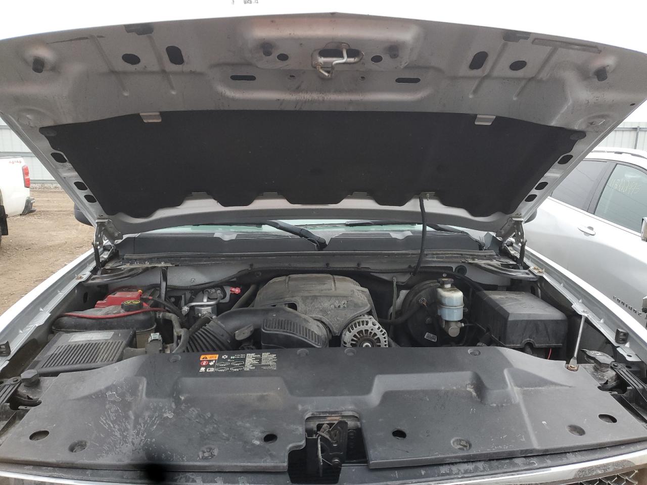 2012 Chevrolet Silverado - Image 11