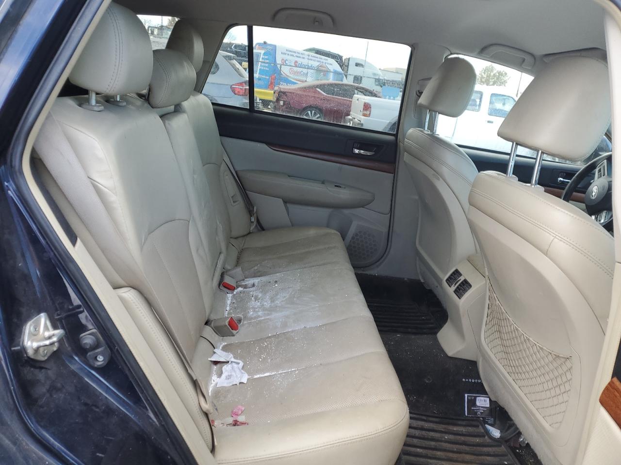 2014 Subaru Outback - Image 11