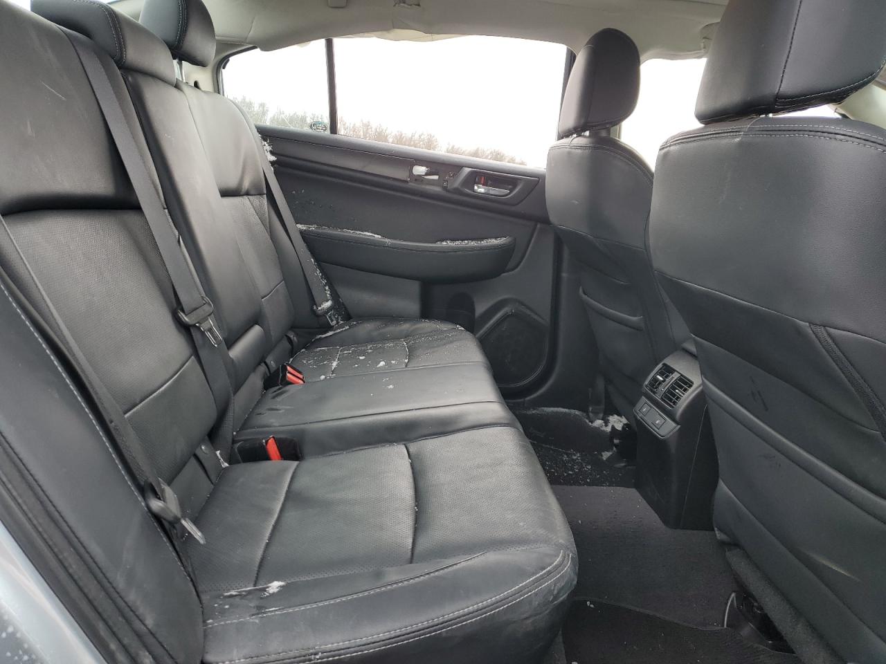 2017 Subaru Legacy - Image 10