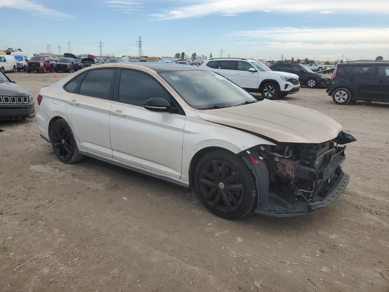 2019 Volkswagen Jetta - Image 4
