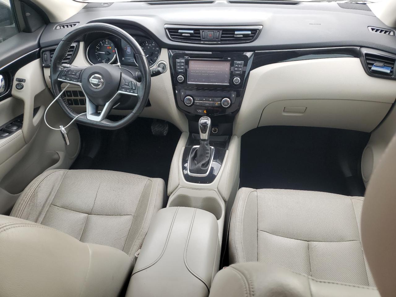 2018 Nissan Rogue - Image 8