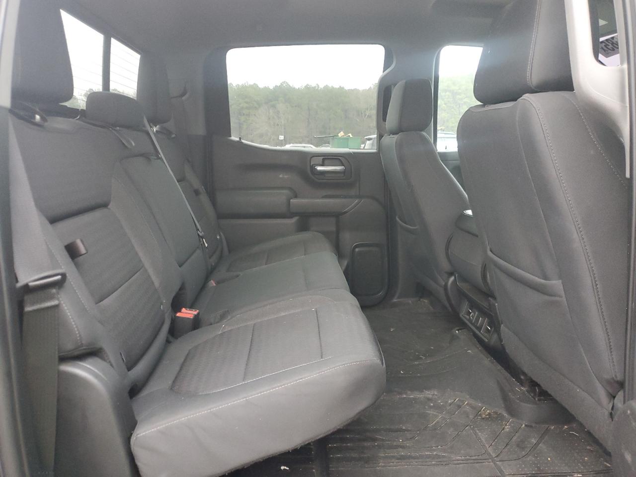 2020 Chevrolet Silverado - Image 10